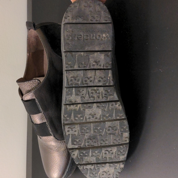 Wonders Shoes in Dark Brown with Black Straps Women's size EUR 38 / US 7.5 - Picture 3 of 13